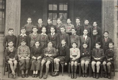 Classe 4M2 au lycée Fauriel à Saint Étienne <p>1944-1945 (© Archives départementales de la Loire - Cote 2662W58)</p>