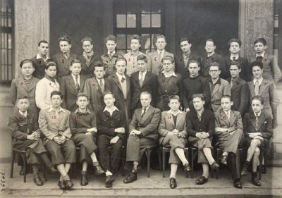Classe 1ère A2C1 au lycée Fauriel à Saint Étienne <p>1944-1945 (© AD 42 - Cote 2662W58)</p>